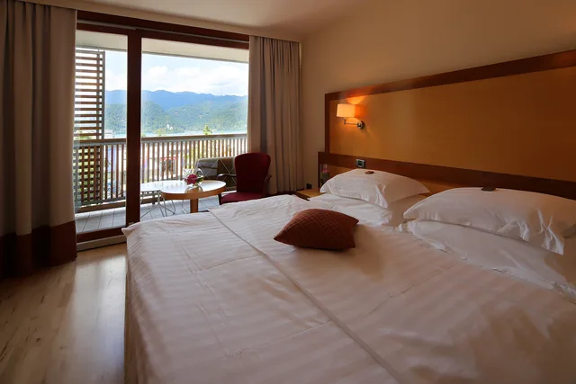 Room, Double Bed, Lake Side، Hotel Lovec 1/3