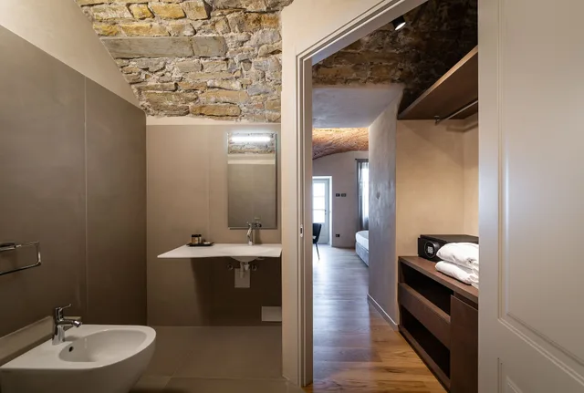 غرفة سوبيريور بسرير كوين، Relais San Vigilio Al Castello 3/3