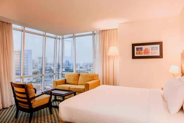 جناح جونيور بسريرين كوين بإطلالة على المدينة مع أريكة، Courtyard By Marriott Guayaquil 3/10