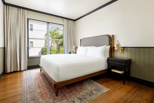 غرفة كلاسيكية بسرير كينج لذوي الإعاقة، Balfour Miami Beach, a Registry Collection Hotel 1/2
