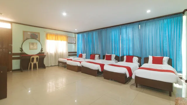 جناح عائلي، Maanyag Pension House 8/10