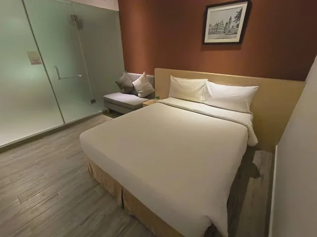 Inner, Double Bed، Pacific Express Hotel Central Market 2/3