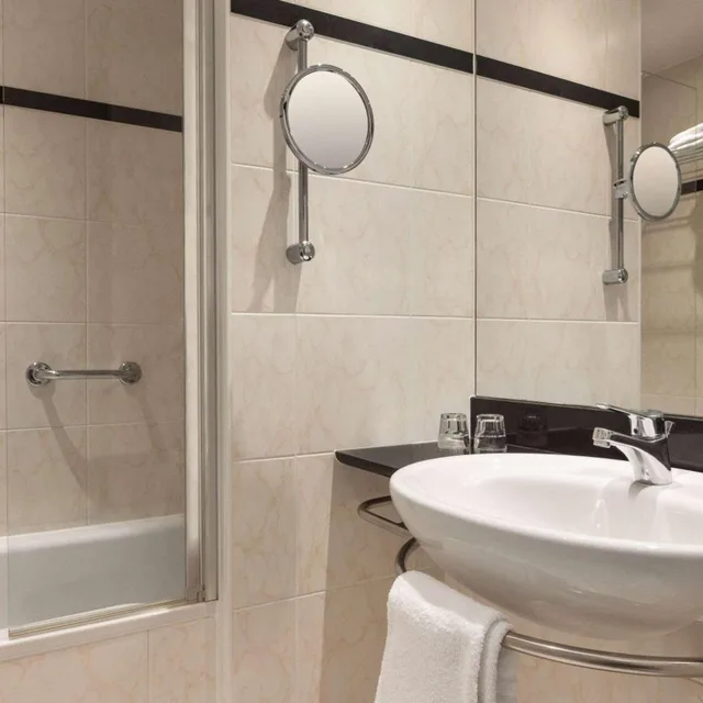 غرفة تنفيذية بسرير كينج، Vienna House by Wyndham Thuringer Hof Eisenach 5/10