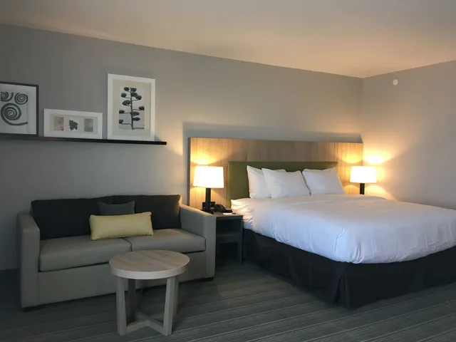غرفة بريميوم بسرير كينج، Country Inn & Suites by Radisson, Ocean City, MD 3/3