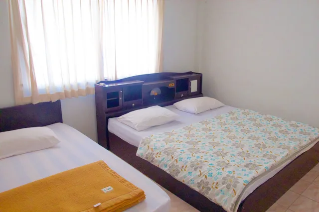 بنغل اقتصادي بسريرين كوين وسريرين منفصلين، Sichang Shine Khao Resort 2/4