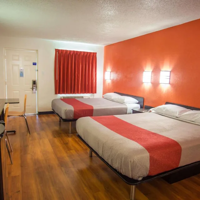 غرفة بسريرين كوين للمدخنين، Motel6 Corsicana, TX 2/7