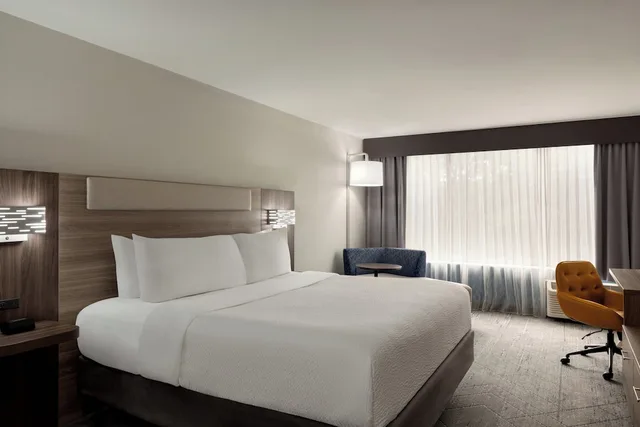 غرفة قياسية بسرير كينج، Holiday Inn Express Atlanta-Kennesaw 1/6
