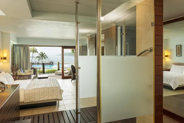 Junior Suite, Ocean View, Fishermans Cove Resort 3/3