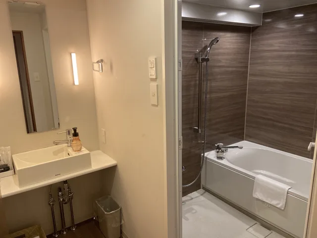 غرفة اقتصادية بسريرين منفصلين للمدخنين، The Wall Hotel 1/4