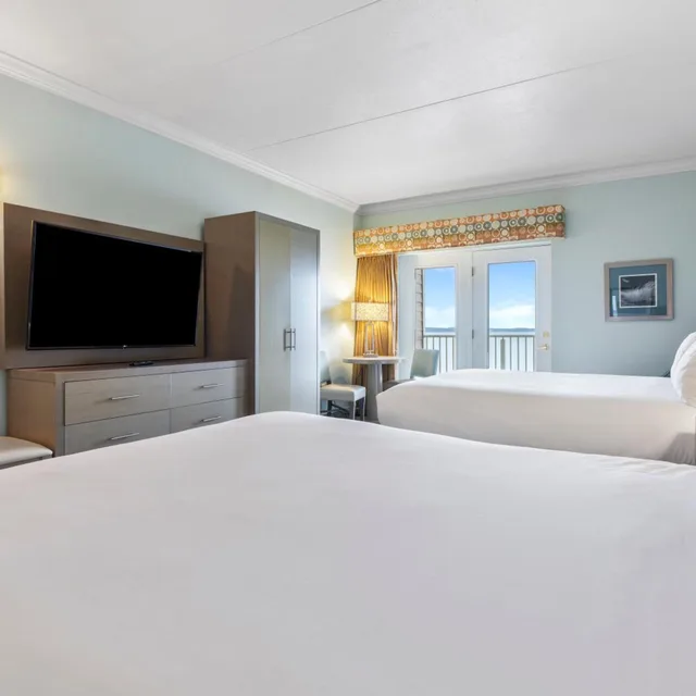 استوديو سوبيريور، Cherry Tree Inn & Suites 2/7