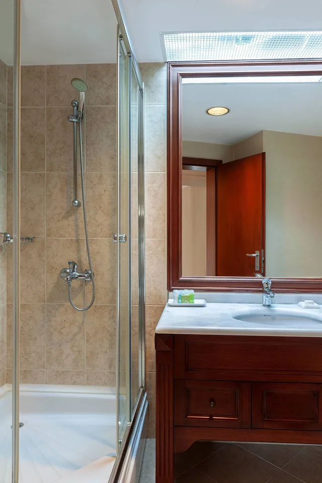 غرفة بسرير كينج بإطلالة على الحديقة، Renaissance Polat Istanbul Hotel 7/8