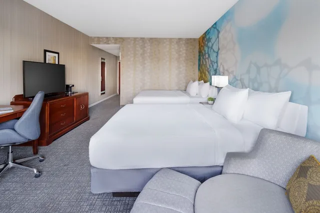 غرفة بسريرين كوين في طابق مرتفع، Courtyard by Marriott Roseville Galleria Mall/Creekside Ridge Drive 3/14