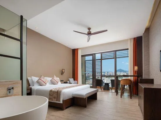Executive, Double Bed, City View, Mangrove Tree Resort World - Queen Palm 1/1