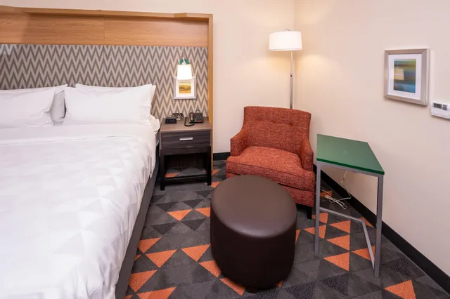 جناح بسرير كينج مع أريكة، Holiday Inn Nw Houston Beltway 8 5/6