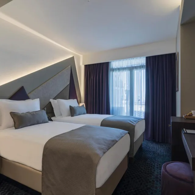 غرفة ديلوكس بسرير مزدوج أو سريرين منفصلين بشرفة، Galata Times Boutique Hotel 1/5