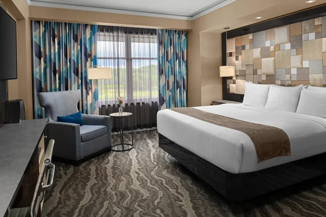 غرفة بسرير كينج لذوي الإعاقة، Mount Airy Casino And Resort 4/10