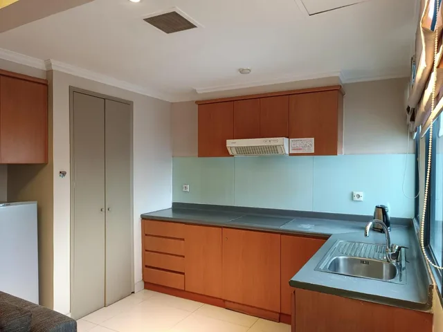 غرفة بزنس بسرير فردي بغرفتي نوم، Grand Tropic Suites Jakarta 8/8