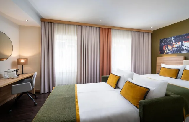 جناح رباعي مع أريكة، Leonardo Boutique Hotel Salzburg Gablerbrau 4/10