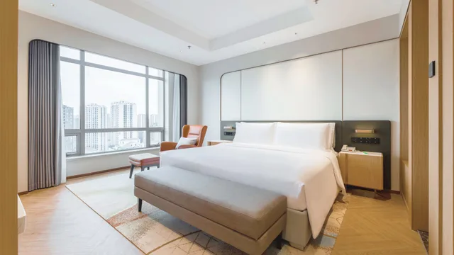 جناح بسرير كينج بغرفة نوم واحدة في طابق مرتفع، Holiday Inn Chongqing Guanyinqiao 1/3