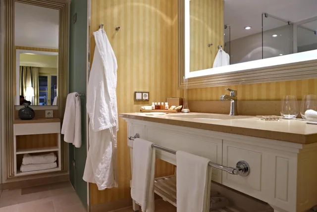 جناح جونيور بسرير كينج، Steigenberger Grandhotel And Spa Heringsdorf 2/2