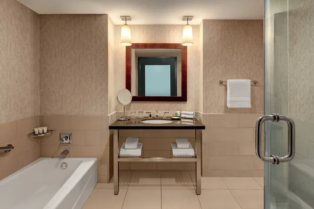 غرفة بريميوم بسرير كينج، The Westin Huntsville 10/10