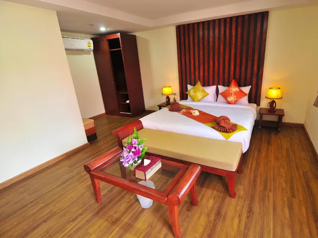 Luxury, Bungalow, Double and Twin Beds, PHI PHI BA KAO BAY RESORT 3/3