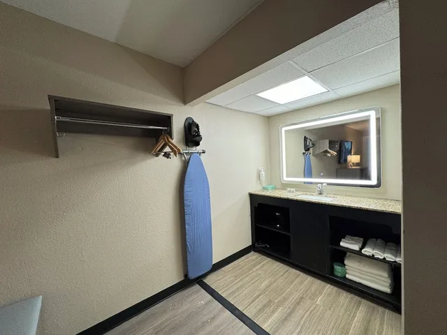 غرفة بسريرين كوين لذوي الإعاقة، Baymont by Wyndham Corpus Christi Airport 7/7