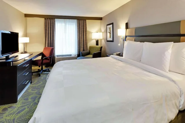 Room, King Bed, Country Inn & Suites By Radisson, San Carlos, CA 1/2