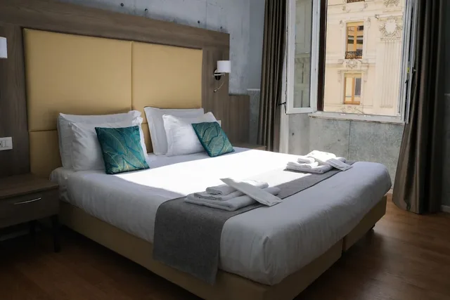 غرفة ديلوكس بسريرين منفصلين بغرفة نوم واحدة، Bramble Luxury Suites 3/10