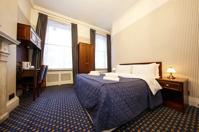 غرفة بسرير مزدوج، Regency House 2/8