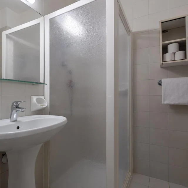 Basic, Twin Beds, La Limonaia Hotel & Residence 7/7
