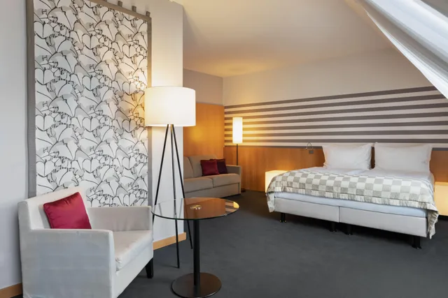 غرفة بريميوم بسرير كينج، HOLIDAY INN VIENNA CITY 4/5