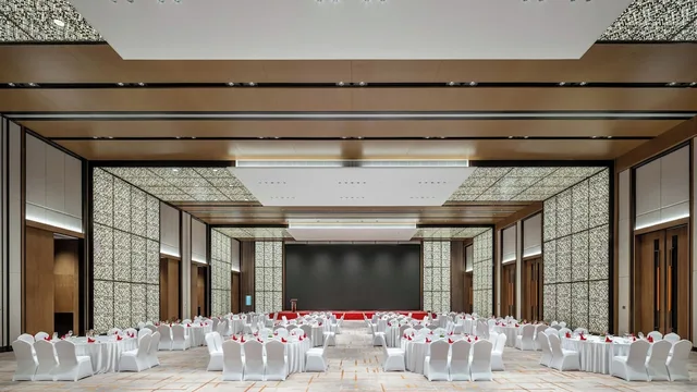 Hualuxe Guiyang Financial City, Guiyang 40/50