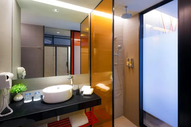 غرفة عائلية بسرير كينج وسرير بطابقين، Ibis Styles Bangkok Sukhumvit Phra Khanong 6/6
