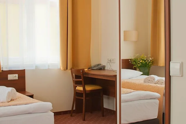 غرفة قياسية بسريرين منفصلين، Memel Hotel 10/10
