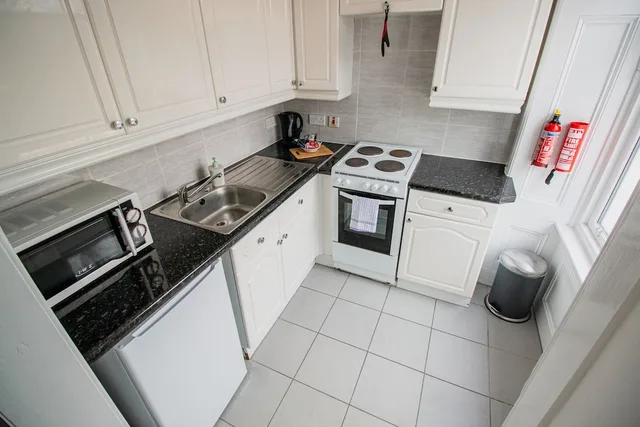 استوديو كلاسيكي بسرير كينج، Embassy Apartments 9/10