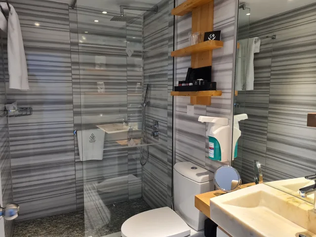 غرفة كلاسيكية بسرير مزدوج بإطلالة على البحر بشرفة، The Ciao Stelio Deluxe Hotel - Adults Only 10/10