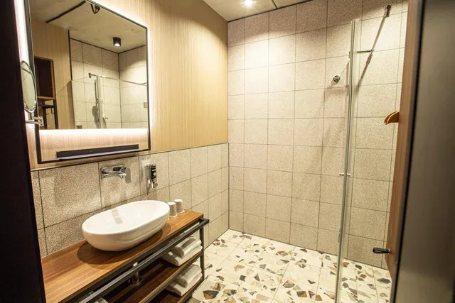غرفة ثلاثية بثلاثة أسرّة، Inntel Hotels Amsterdam Landmark 4/4