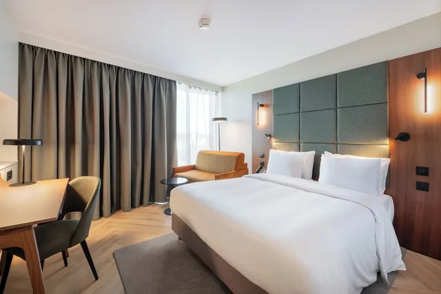جناح بسرير كينج بشرفة، Crowne Plaza Montpellier Corum 4/10