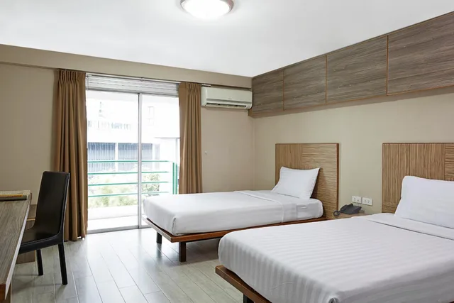 غرفة ديلوكس بسريرين منفصلين، Watana Hotel Bangkok 8/10