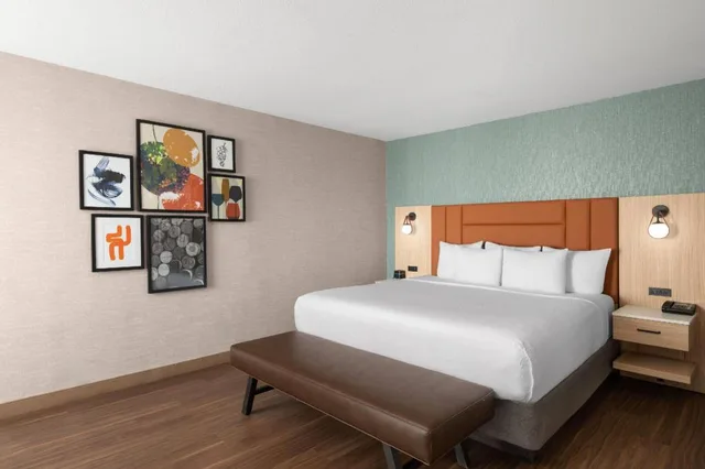 جناح بسرير كينج بشرفة بغرفتين لذوي الإعاقة، La Quinta Inn And Suites By Wyndham Paso Robles 2/3