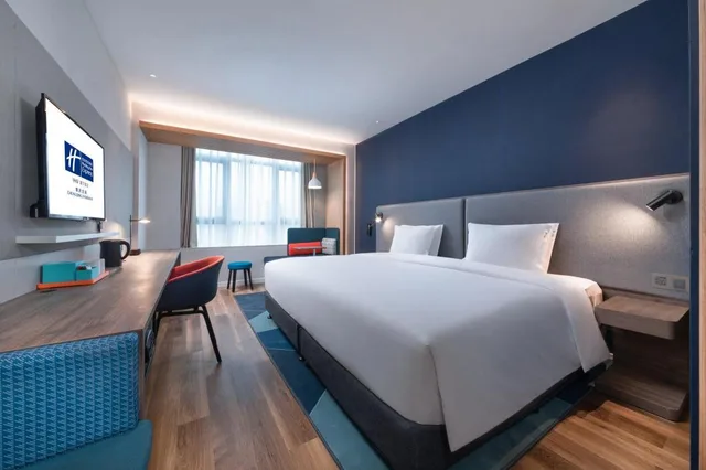 Hollywood, Standard، Holiday Inn Express Chongqing Zhongxian 1/1
