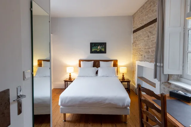غرفة قياسية بسرير مزدوج، Hotel des Tonneliers 2/4