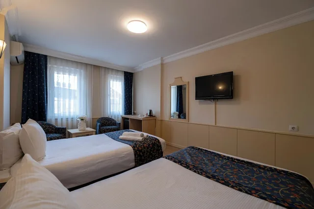 غرفة قياسية بسريرين منفصلين، Berr Hotel 1/10