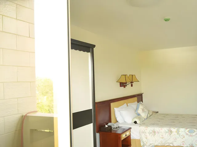 جناح ديلوكس بسرير كوين، Mensvic Grand Hotel 1/2