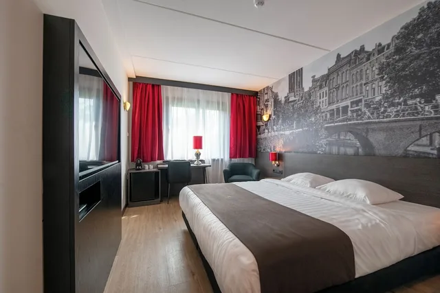 غرفة ديلوكس بسرير كينج، Bastion Hotel Vlaardingen 1/5