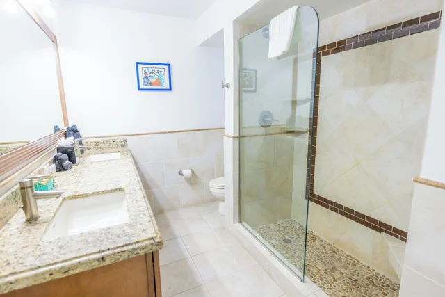2 Bedrooms, Condo, Beach Front، Secret Harbour Beach Resort 5/7