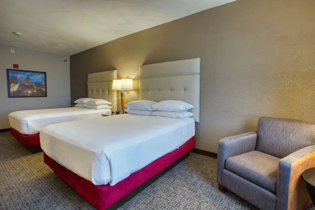 Room, 2 Queen Beds, Drury Inn & Suites Near La Cantera Parkway 4/10