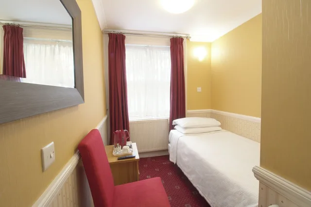 غرفة مفردة، Balmoral House Hotel 6/8