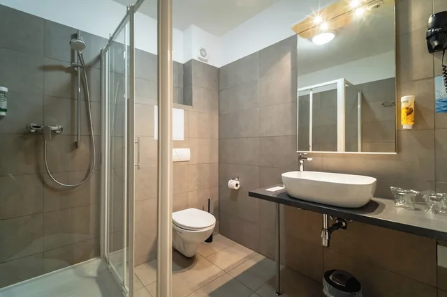 غرفة سوبيريور بسرير كوين بإطلالة على البحر، Hotel Plaza 6/8